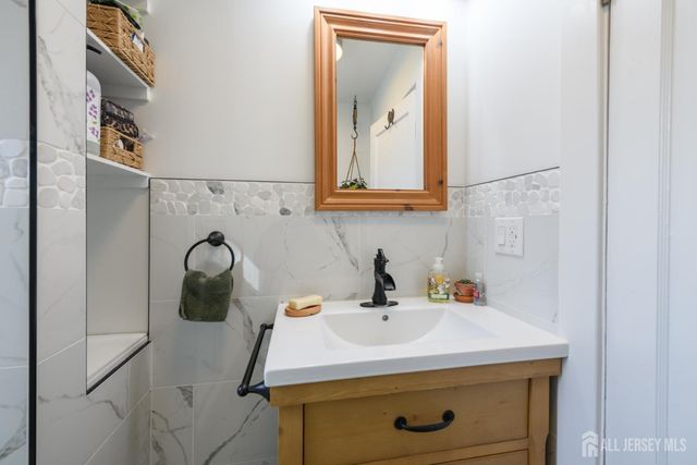 1550 Englishtown Road, Old Bridge, NJ 08857