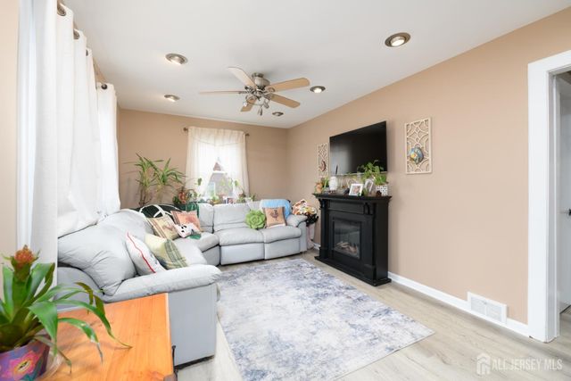 1550 Englishtown Road, Old Bridge, NJ 08857