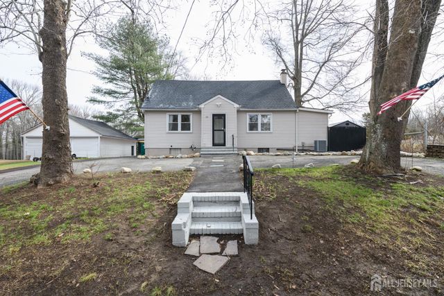 1550 Englishtown Road, Old Bridge, NJ 08857