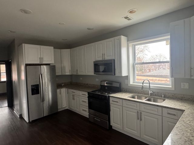 146 E 24th Street, Chicago Heights, IL 60411