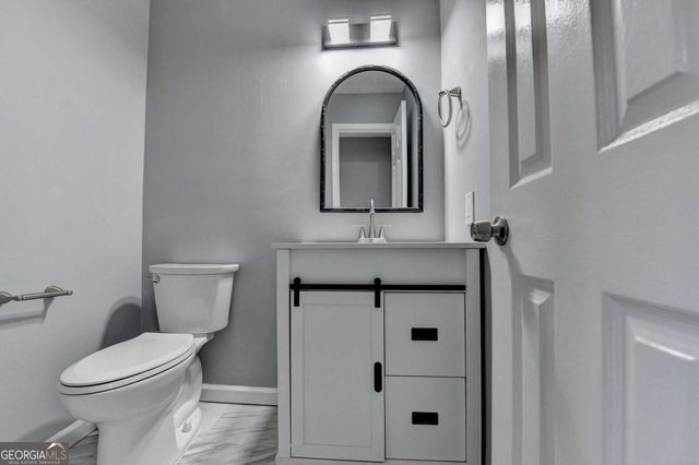 5362 Milieo Place SW, Lilburn, GA 30047