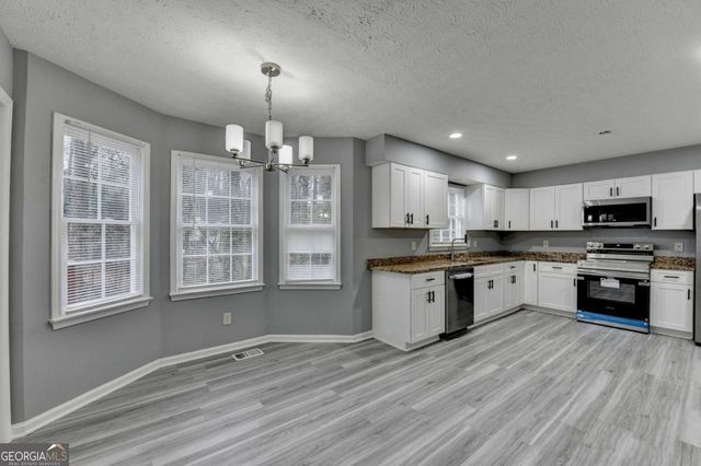 5362 Milieo Place SW, Lilburn, GA 30047