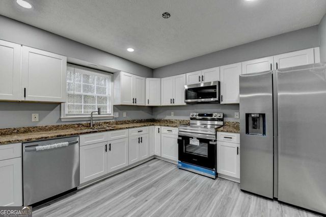 5362 Milieo Place SW, Lilburn, GA 30047