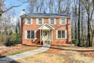 5362 Milieo Place SW, Lilburn, GA 30047