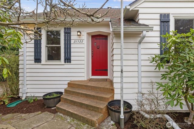 21522 92nd Avenue W, Edmonds, WA 98020