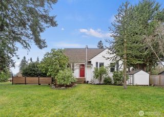 21522 92nd Avenue W, Edmonds, WA 98020