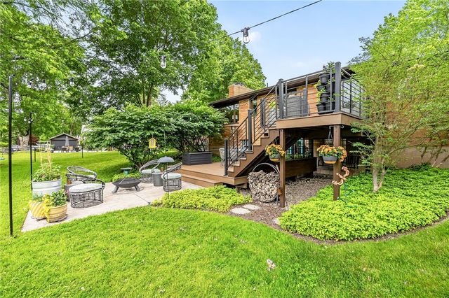 195 Locust Hill Drive, Henrietta, NY 14618