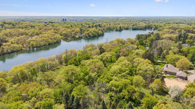 3 Sunfish Ln, Sunfish Lake, MN 55118