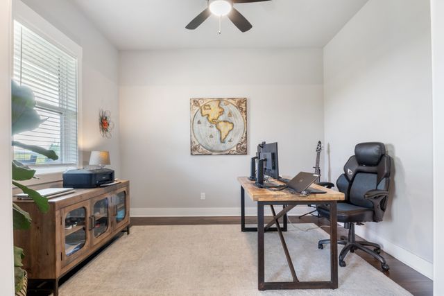1935 Thompson Station Rd, W, Thompsons Station, TN 37179