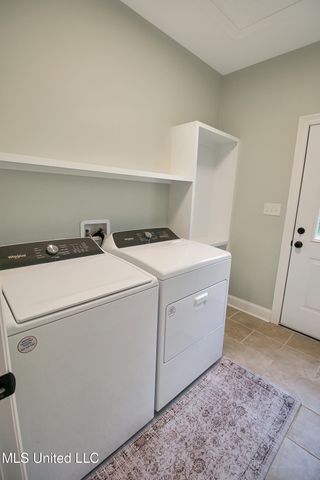 103 Lakeside Drive, Waveland, MS 39576