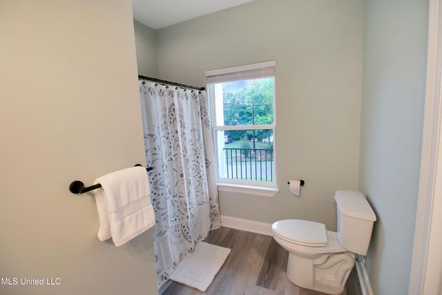 103 Lakeside Drive, Waveland, MS 39576