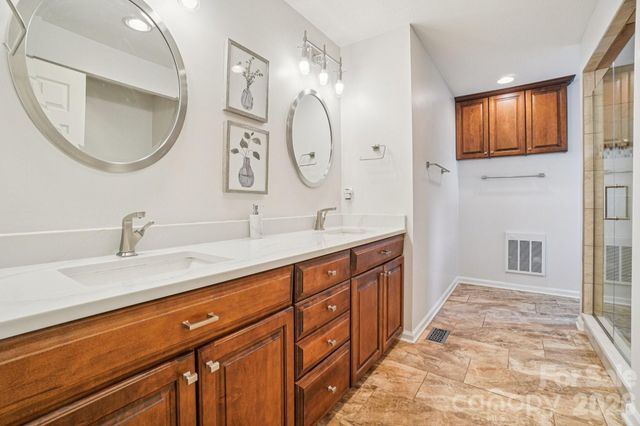 116 Cypress Point, Hendersonville, NC 28739