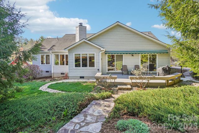 116 Cypress Point, Hendersonville, NC 28739