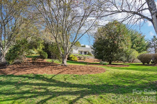 116 Cypress Point, Hendersonville, NC 28739