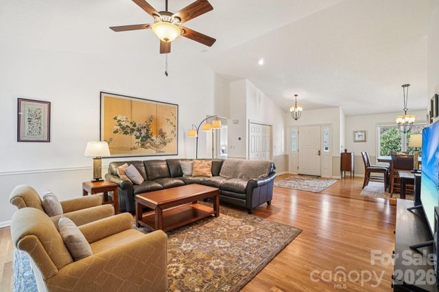 116 Cypress Point, Hendersonville, NC 28739