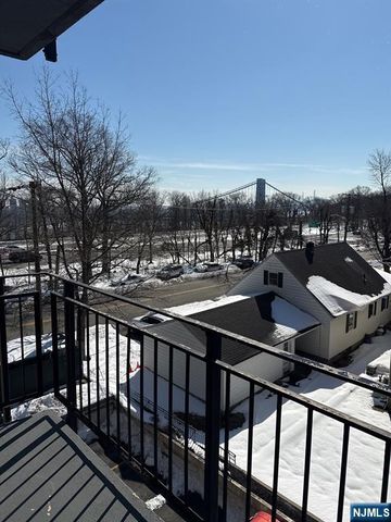 2400 Hudson Terrace 3F, Fort Lee, NJ 07024
