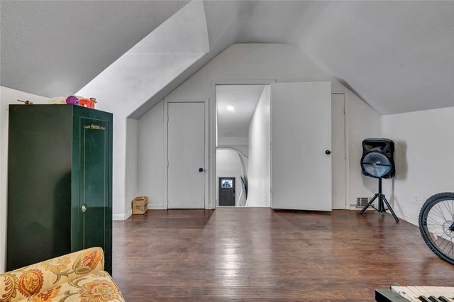 3700 8th Avenue, Fort Worth, TX 76110