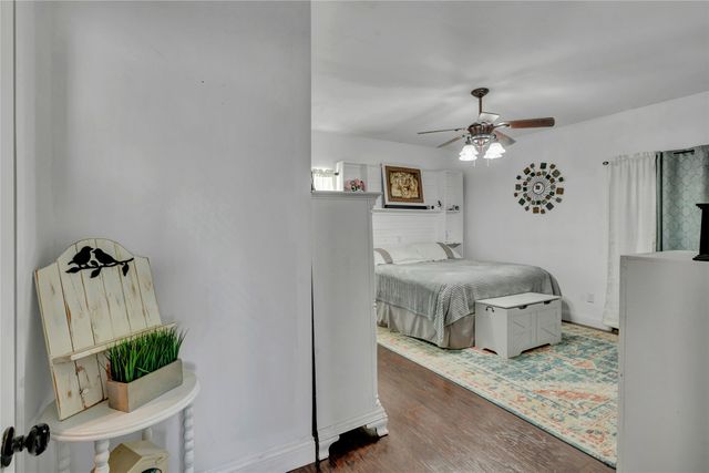 3700 8th Avenue, Fort Worth, TX 76110