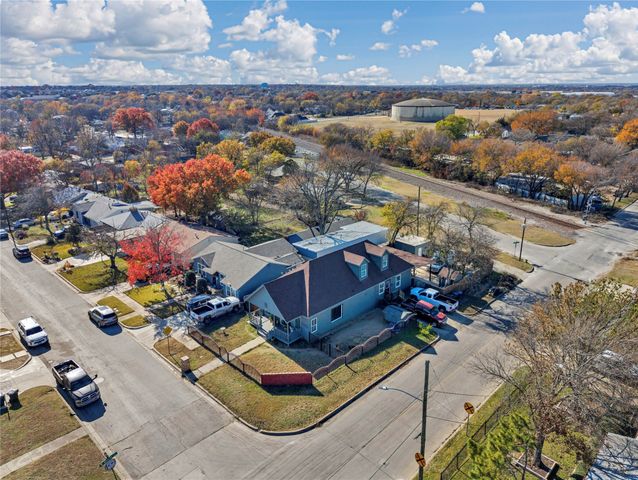 3700 8th Avenue, Fort Worth, TX 76110