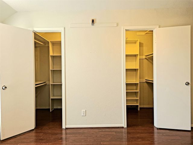 11550 Chimney Rock Road 205, Houston, TX 77035