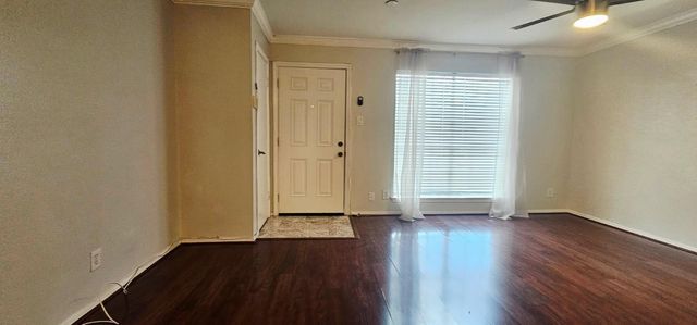 11550 Chimney Rock Road 205, Houston, TX 77035