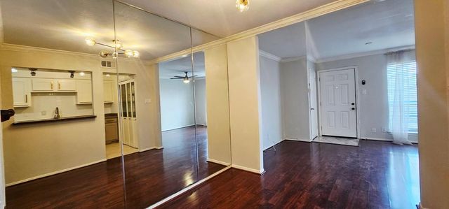 11550 Chimney Rock Road 205, Houston, TX 77035