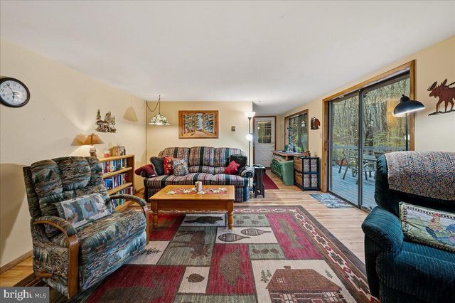301 ORONO DR, Pocono Lake, PA 18347