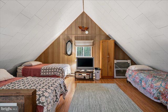 301 ORONO DR, Pocono Lake, PA 18347