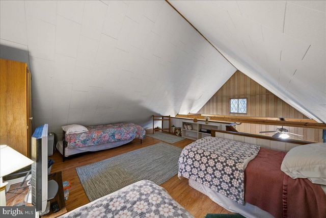 301 ORONO DR, Pocono Lake, PA 18347