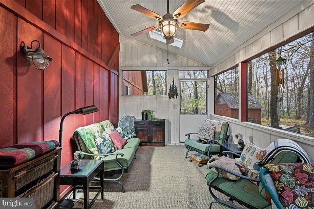 301 ORONO DR, Pocono Lake, PA 18347