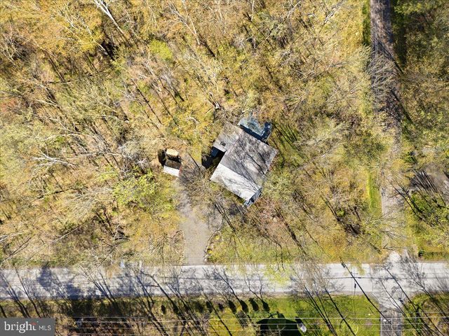 301 ORONO DR, Pocono Lake, PA 18347
