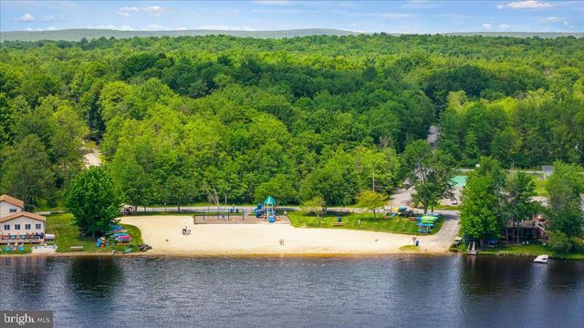 301 ORONO DR, Pocono Lake, PA 18347