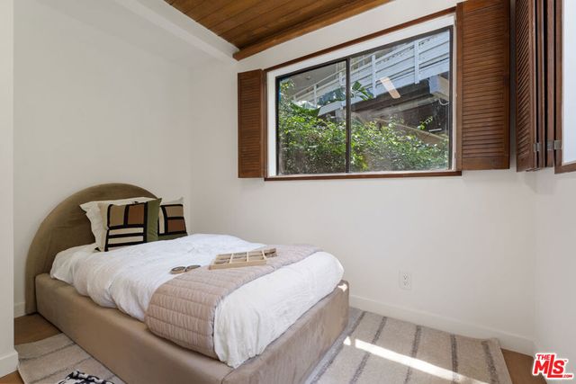 8506 Oak Court, Los Angeles, CA 90046