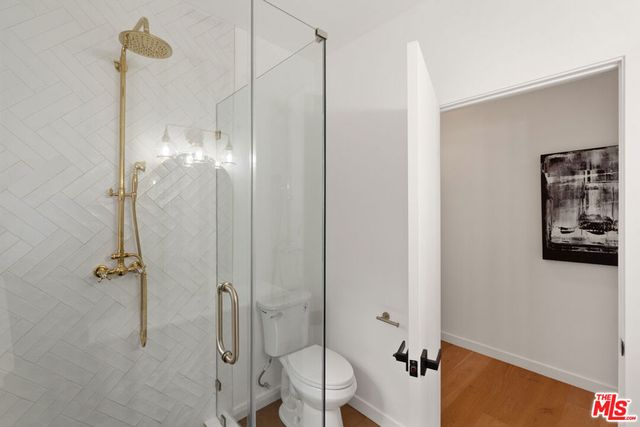8506 Oak Court, Los Angeles, CA 90046