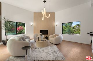 8506 Oak Court, Los Angeles, CA 90046