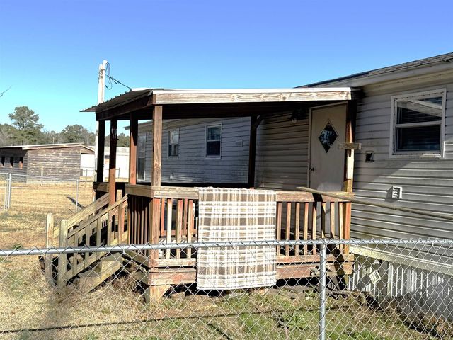 2069 Trifalia Rd., Scranton, SC 29591