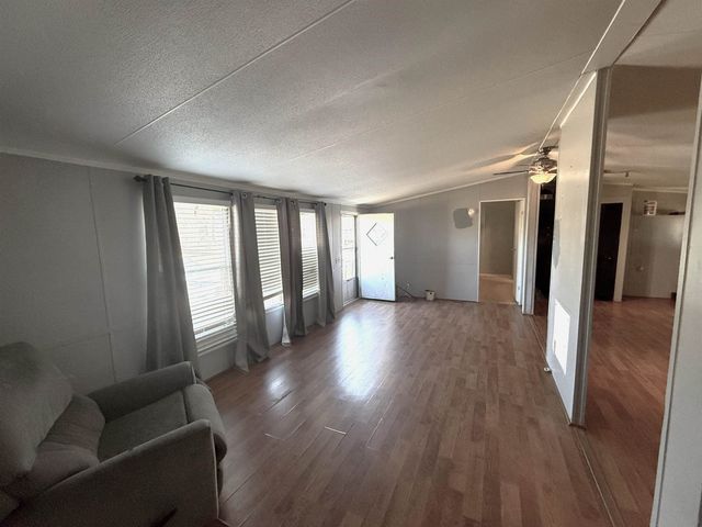 2069 Trifalia Rd., Scranton, SC 29591