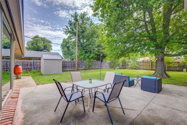 403 Bryarwood Drive, Norman, OK 73069