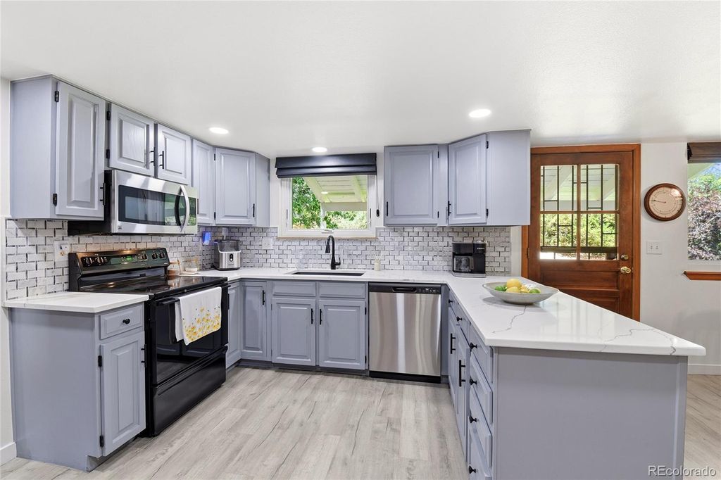 11039 E Colorado Drive, Aurora, CO 80012