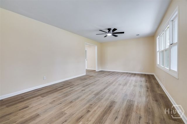 225 Wallace Circle, Bloomingdale, GA 31302