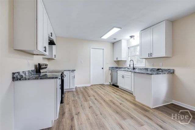 225 Wallace Circle, Bloomingdale, GA 31302