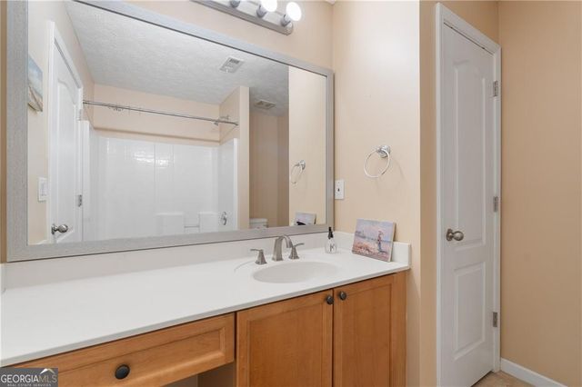 1943 Jameson Circle, Lawrenceville, GA 30043