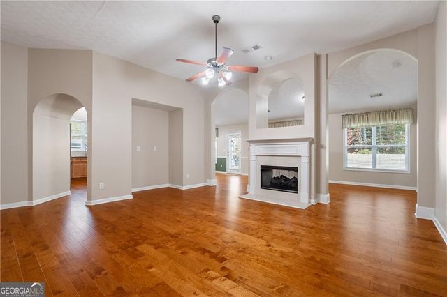 1943 Jameson Circle, Lawrenceville, GA 30043