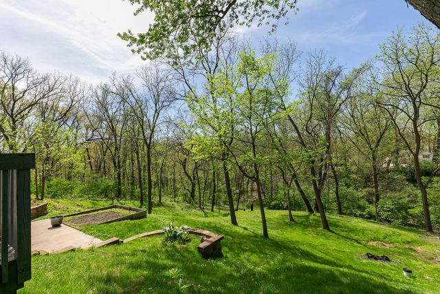 112 Cliff Drive, Carbon Cliff, IL 61239