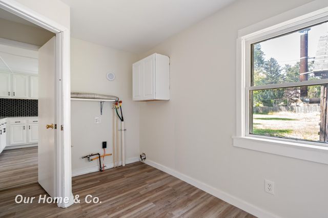 240 W 3rd Street, Imlay City, MI 48444