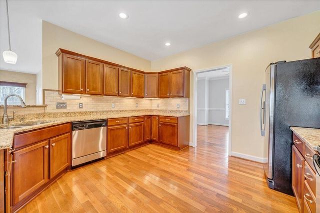 2324 Foxfield LN, Salem, VA 24153