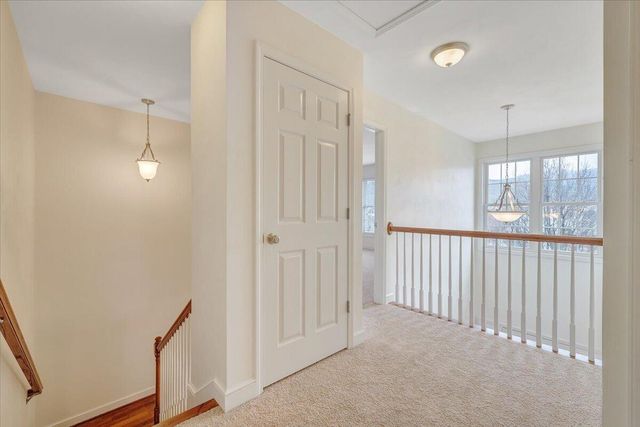 2324 Foxfield LN, Salem, VA 24153
