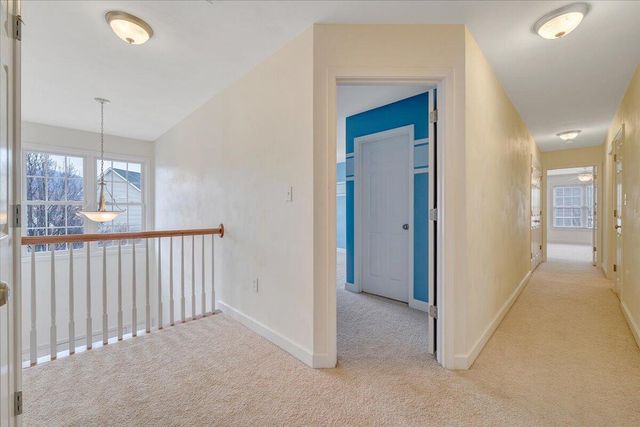 2324 Foxfield LN, Salem, VA 24153