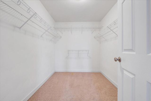 2324 Foxfield LN, Salem, VA 24153