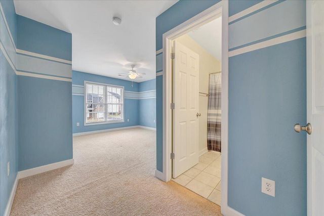 2324 Foxfield LN, Salem, VA 24153